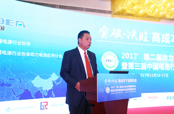 拿督依士甘达:马来西亚EV市场正崛起 商业化需解决电池难题