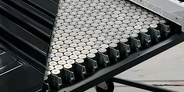 特斯拉披露4680电池最新进展 CTC技术或将应用于Model Y 特斯拉披露4680电池最新进展 CTC技术或将应用于Model Y