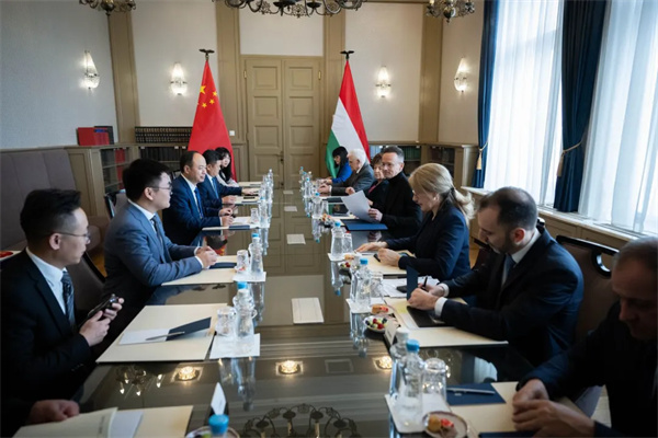 昆仑新材匈牙利项目正式官宣 昆仑新材匈牙利项目正式官宣