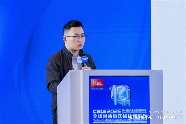 产业共振!大圆柱电池迎来“高光时刻” 产业共振!大圆柱电池迎来“高光时刻”