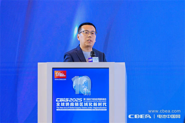 产业共振!大圆柱电池迎来“高光时刻” 产业共振!大圆柱电池迎来“高光时刻”