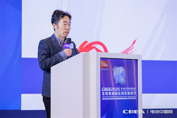 产业共振!大圆柱电池迎来“高光时刻” 产业共振!大圆柱电池迎来“高光时刻”